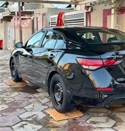 نیسان سێنترا